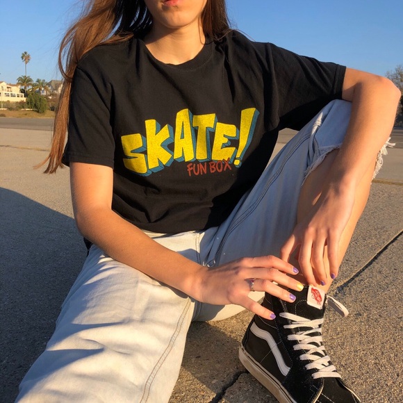 VINTAGE SKATE TEE - Picture 1 of 2